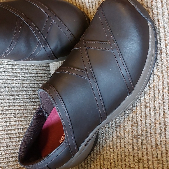 Merrell Leather Shoes - Picture 2 of 9